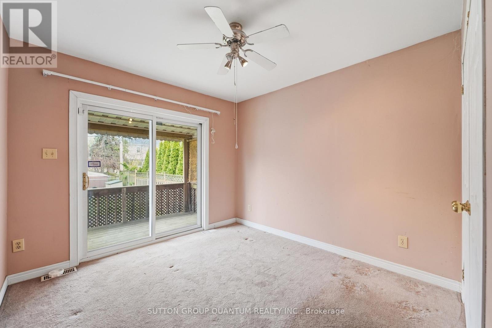 61 Forest Avenue, Mississauga, Ontario  L5G 1L3 - Photo 14 - W12887934