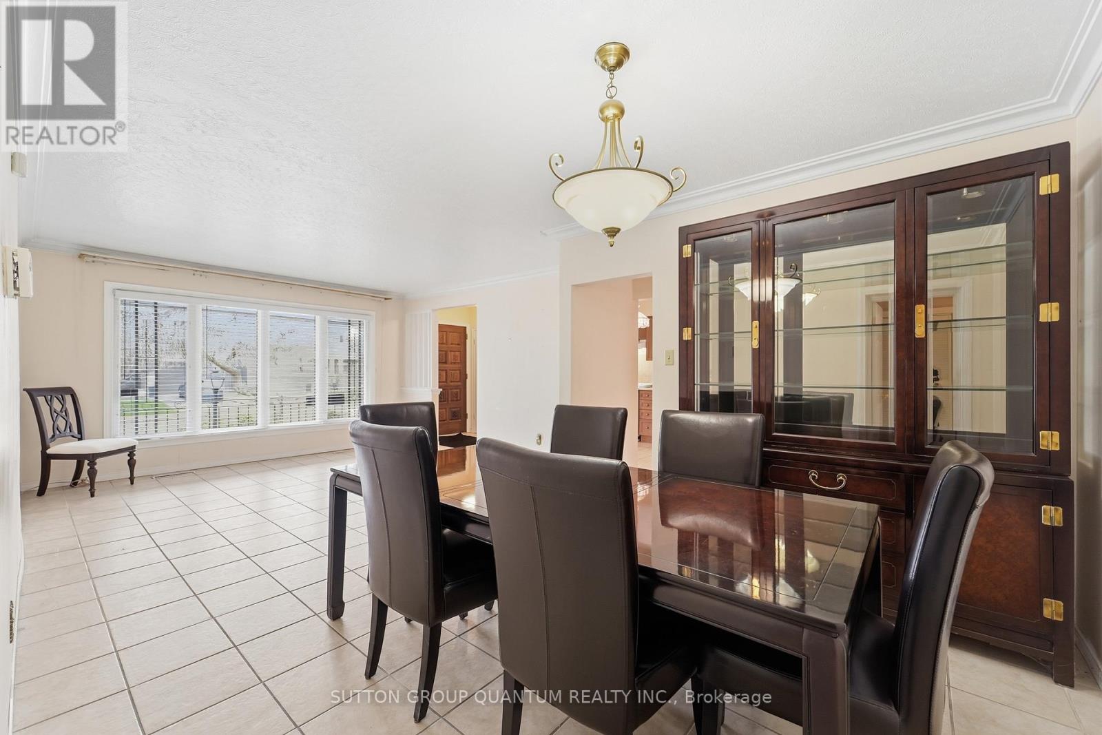 61 Forest Avenue, Mississauga, Ontario  L5G 1L3 - Photo 12 - W12887934