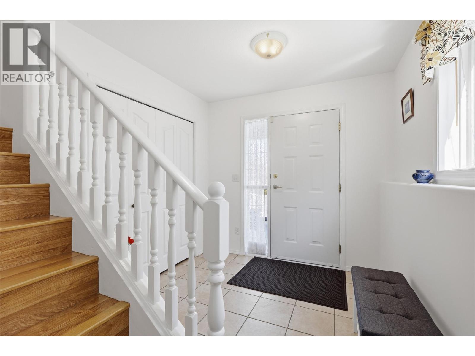 901 Regent Crescent, Kamloops, British Columbia  V1S 1X1 - Photo 5 - 10383781