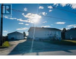 37 DE L'ETANG BOULEVARD, Kapuskasing, Ontario