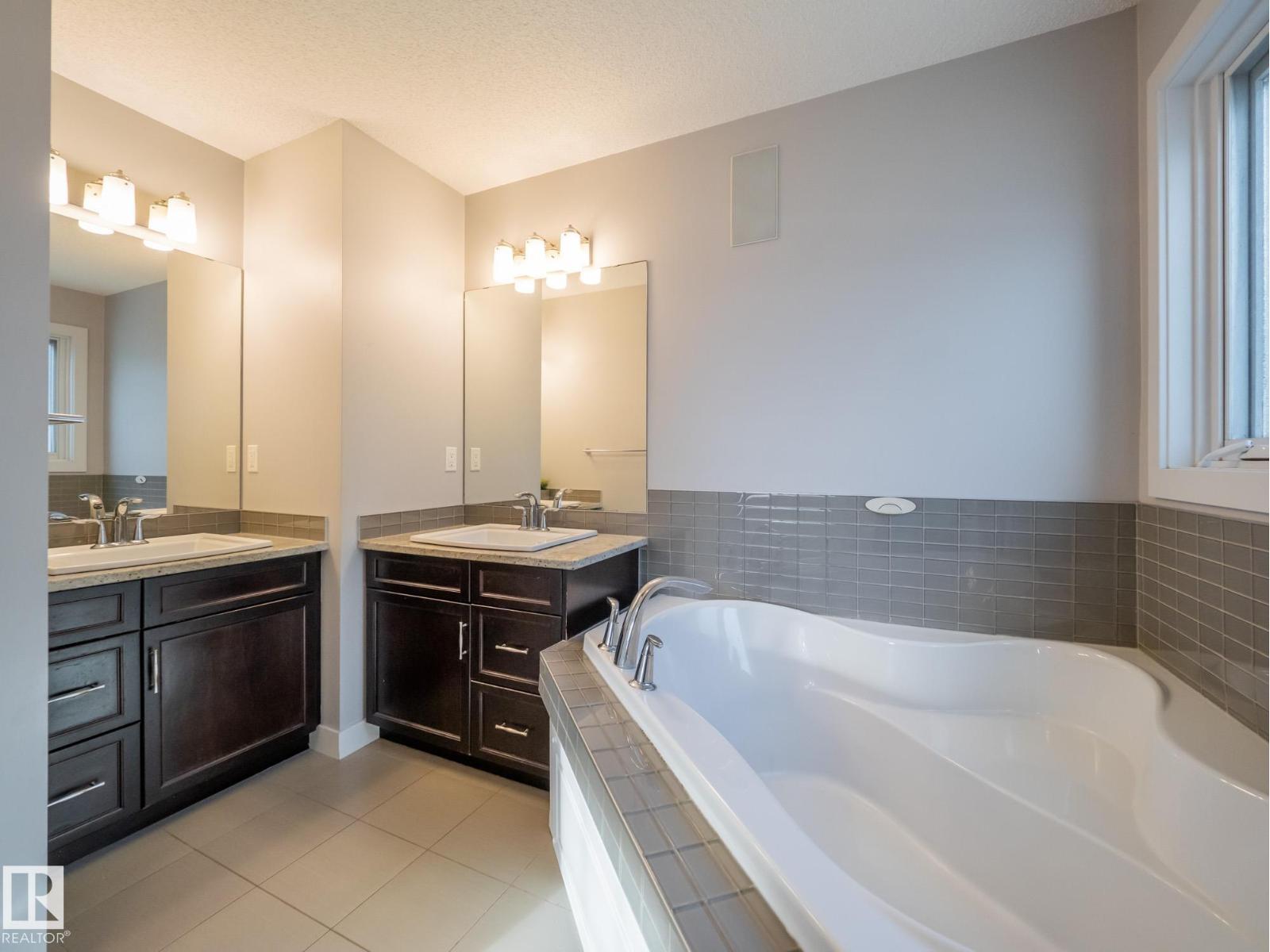 4211 Charles Cl Sw, Edmonton, Alberta  T6W 0Z5 - Photo 28 - E4484834