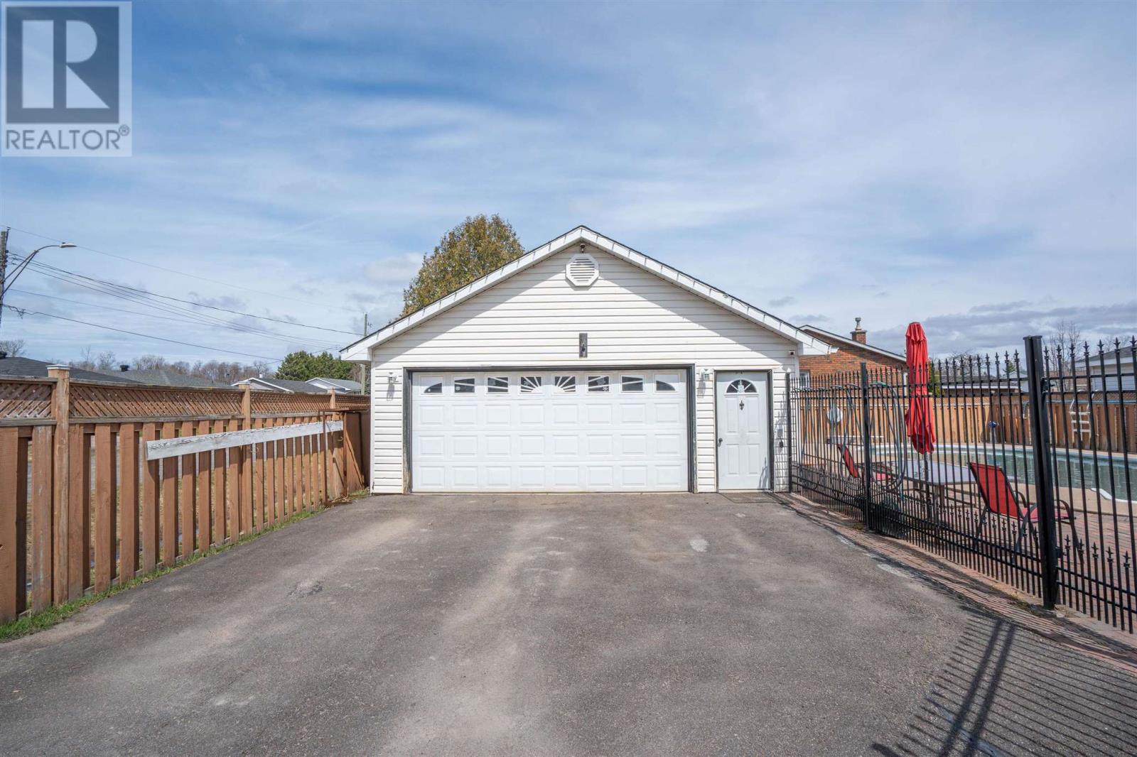 8 Winfield Dr, Sault Ste. Marie, Ontario  P6C 2M9 - Photo 23 - SM260827