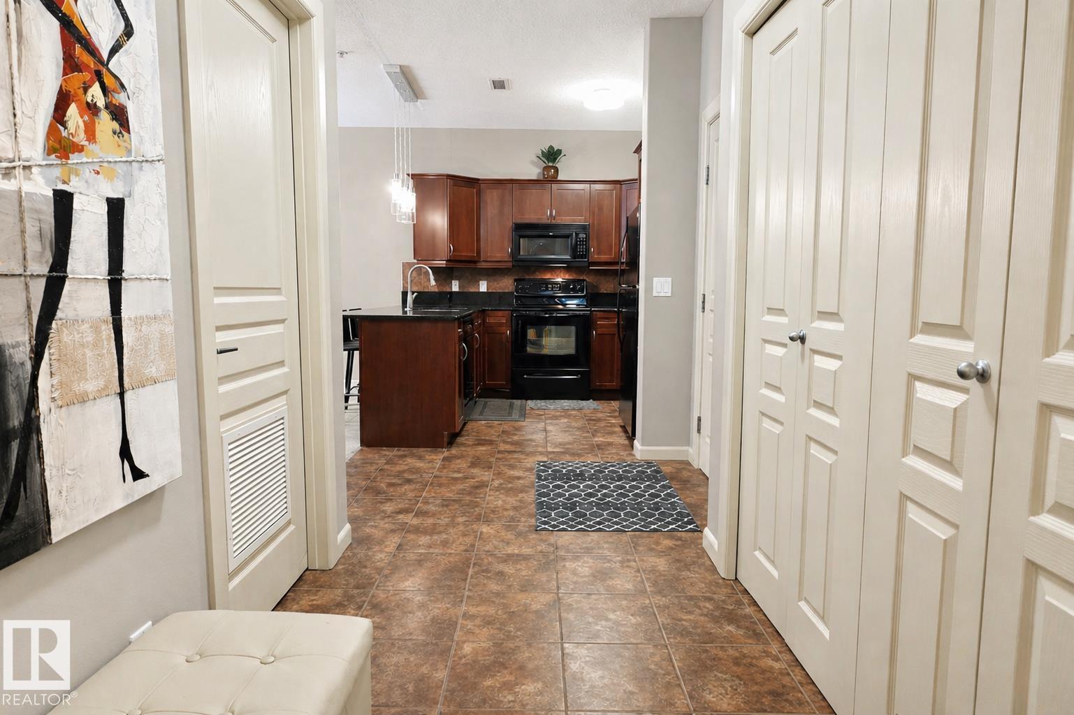#117 160 Magrath Rd Nw, Edmonton, Alberta  T6R 3T7 - Photo 5 - E4475215