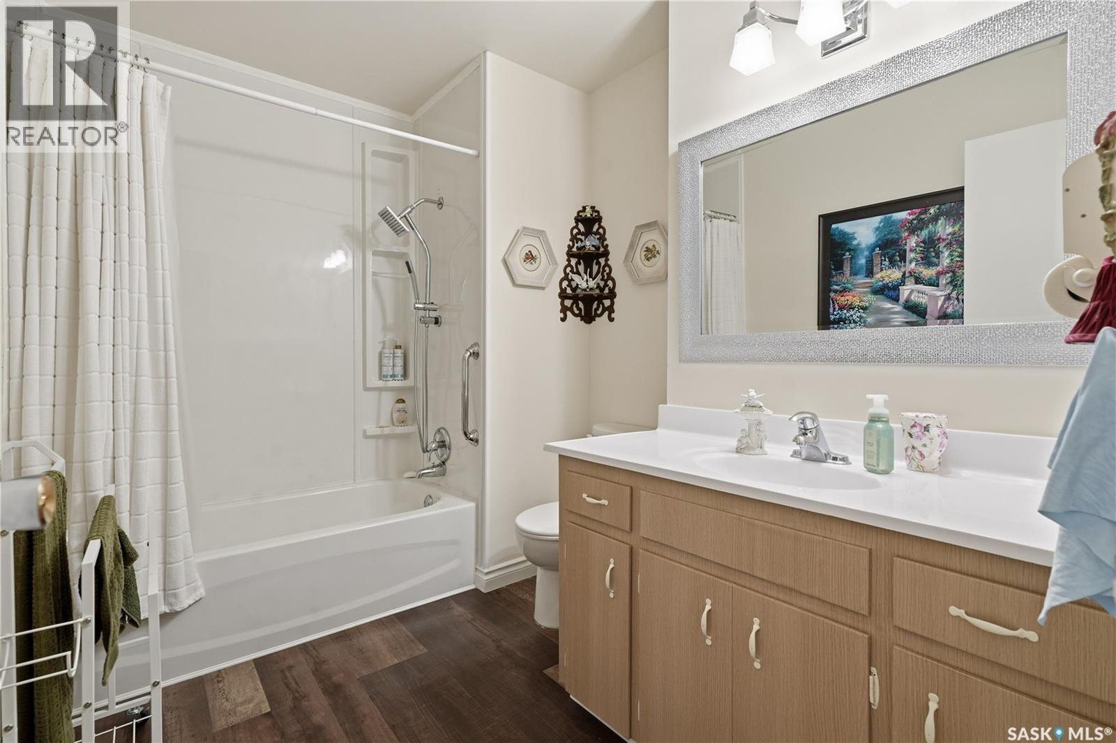 110 Mccarthy Boulevard N, Regina, Saskatchewan  S4R 6A4 - Photo 23 - SK034397