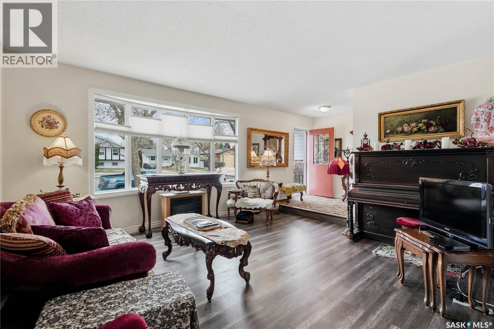 110 Mccarthy Boulevard N, Regina, Saskatchewan  S4R 6A4 - Photo 7 - SK034397