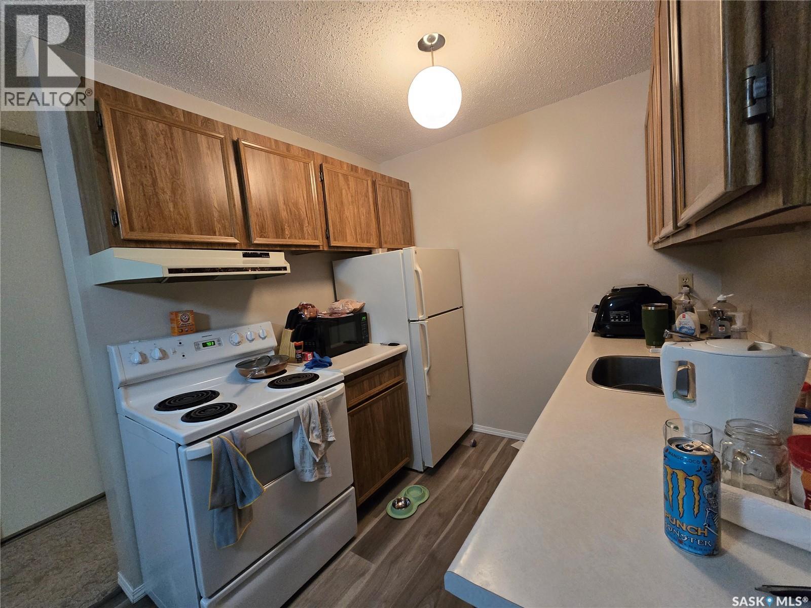 301 1822 Eaglesham Avenue, Weyburn, Saskatchewan  S4H 3A8 - Photo 6 - SK034440