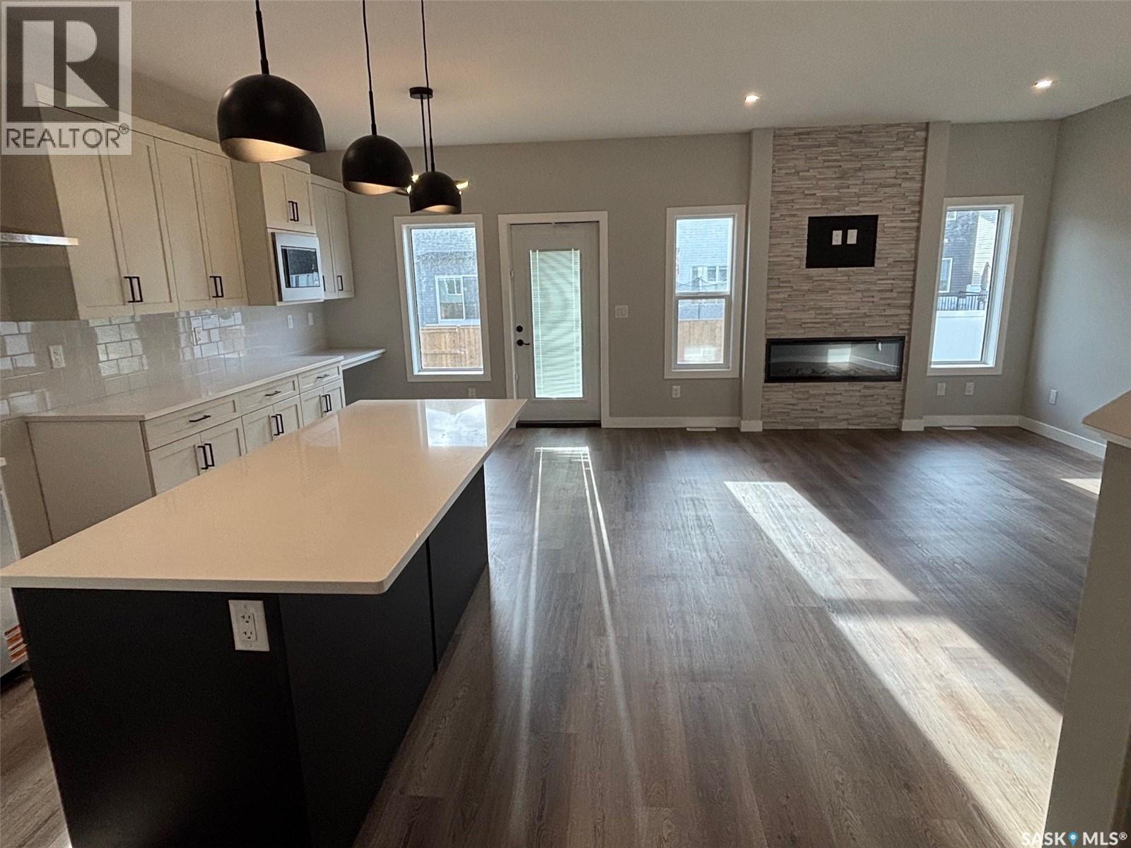 309 Cockcroft Street, Saskatoon, Saskatchewan  S7V 1Y9 - Photo 3 - SK034392