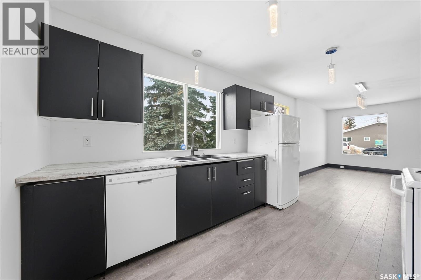 537 7th Street E, Prince Albert, Saskatchewan  S6V 0S6 - Photo 11 - SK034088