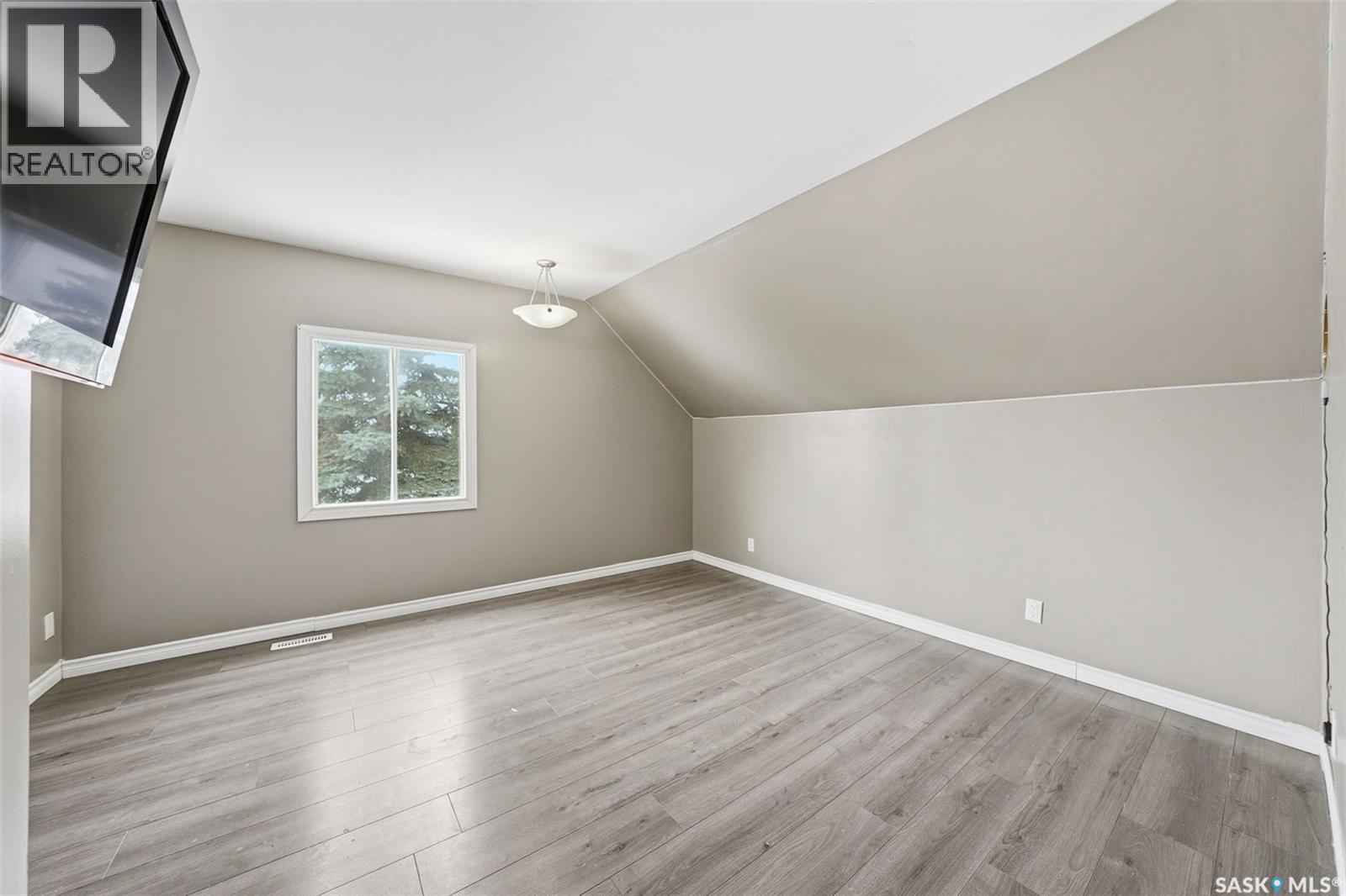 537 7th Street E, Prince Albert, Saskatchewan  S6V 0S6 - Photo 15 - SK034088