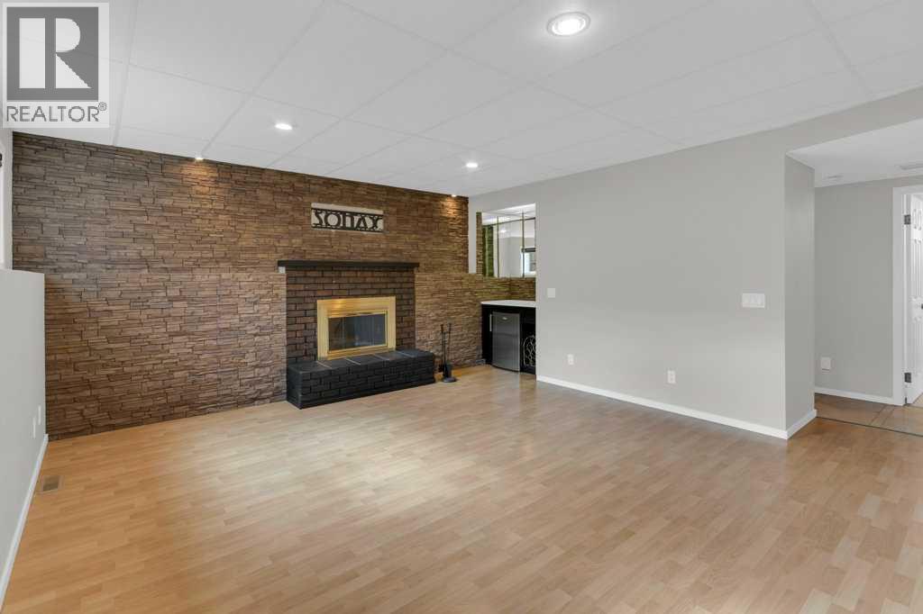 79 Scenic Way Nw, Calgary, Alberta  T3L 1B4 - Photo 40 - A2304539
