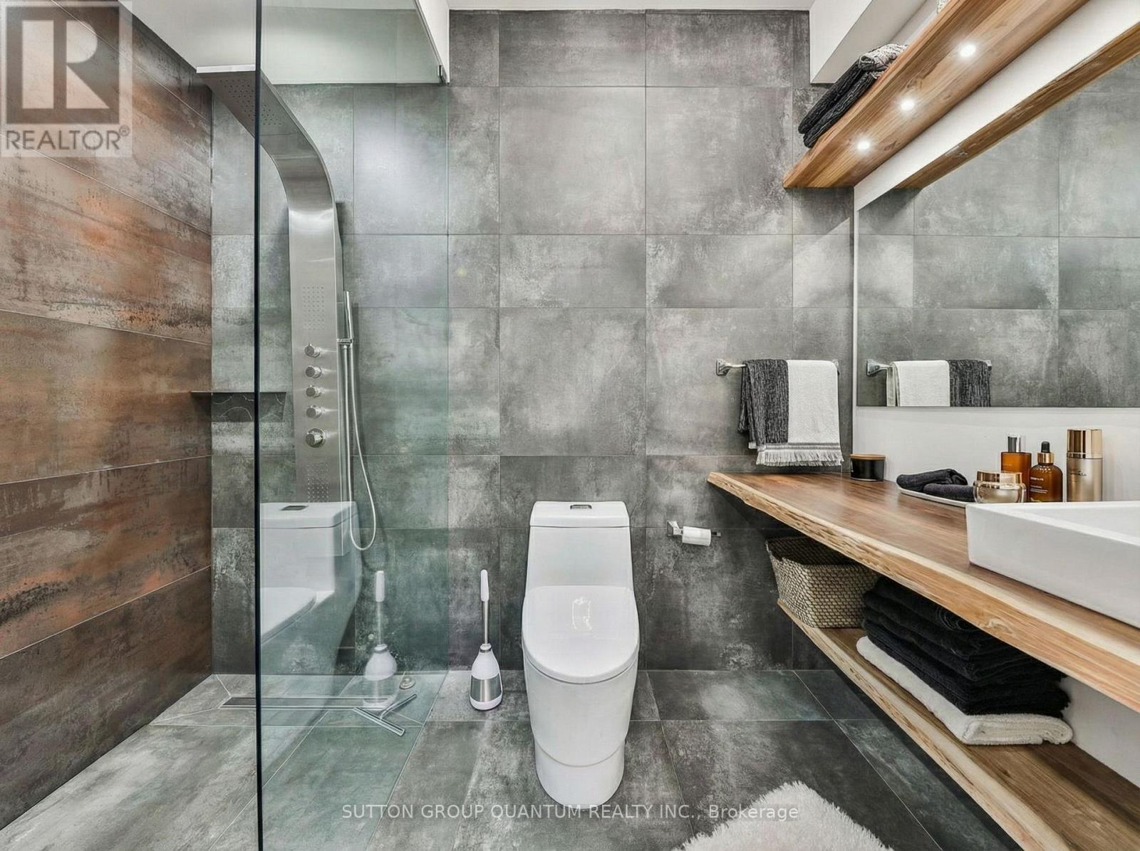 700 Hillcrest Road, Pickering, Ontario  L1W 2P1 - Photo 18 - E13060886