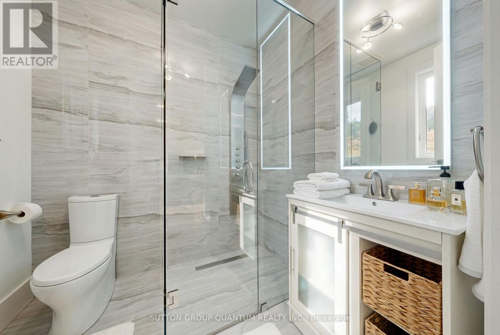 700 Hillcrest Road, Pickering, Ontario  L1W 2P1 - Photo 10 - E13060886