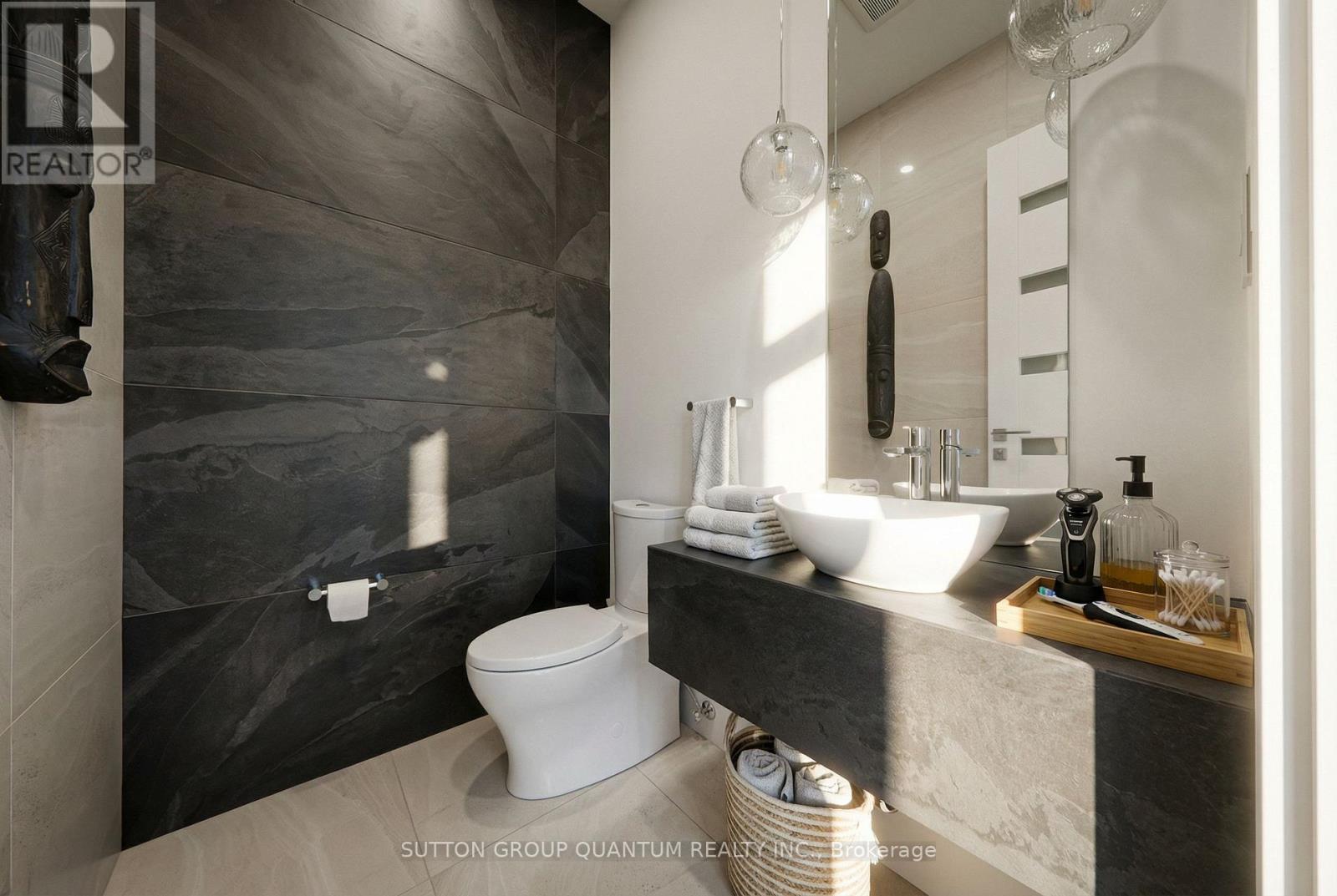 700 Hillcrest Road, Pickering, Ontario  L1W 2P1 - Photo 15 - E13060886