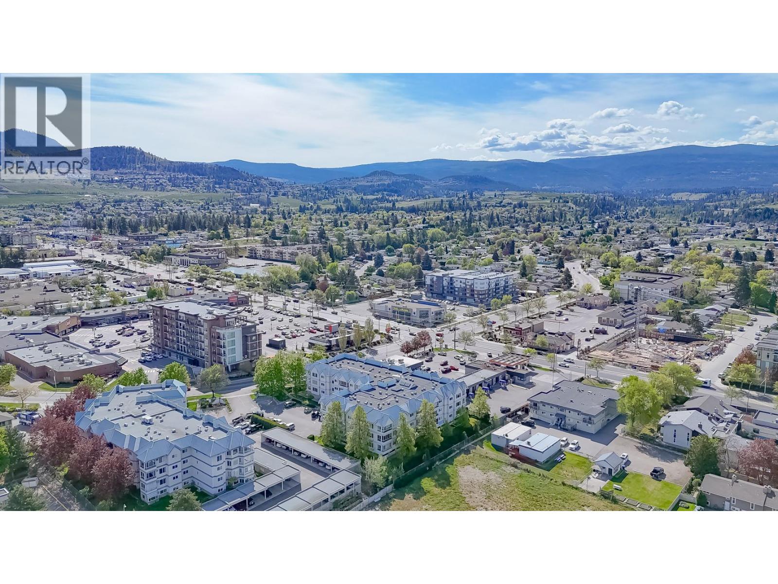 180 Hollywood Road Unit# 212, Kelowna, British Columbia  V4T 2T7 - Photo 2 - 10385303