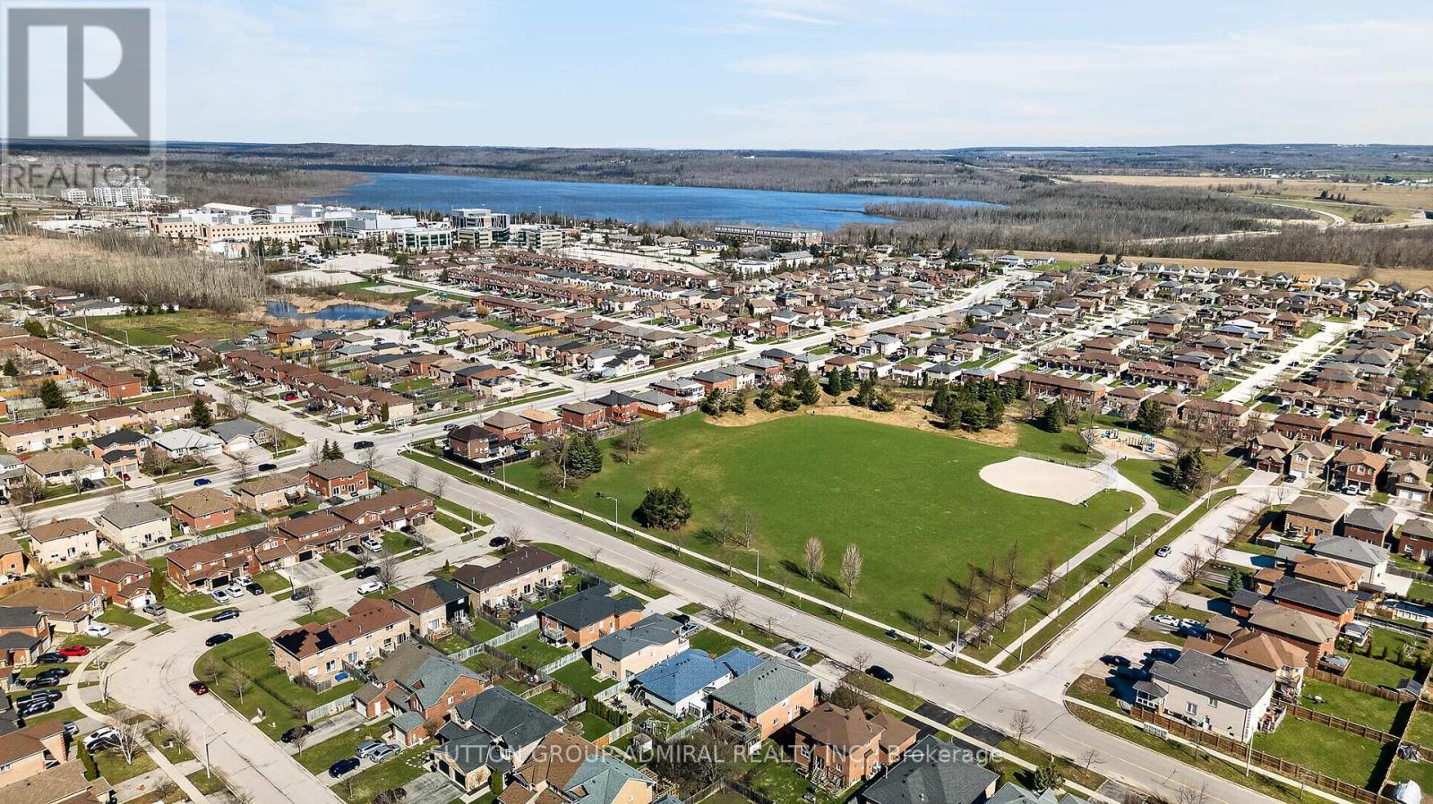 213 Tunbridge Road, Barrie, Ontario  L4M 6R6 - Photo 5 - S13062360