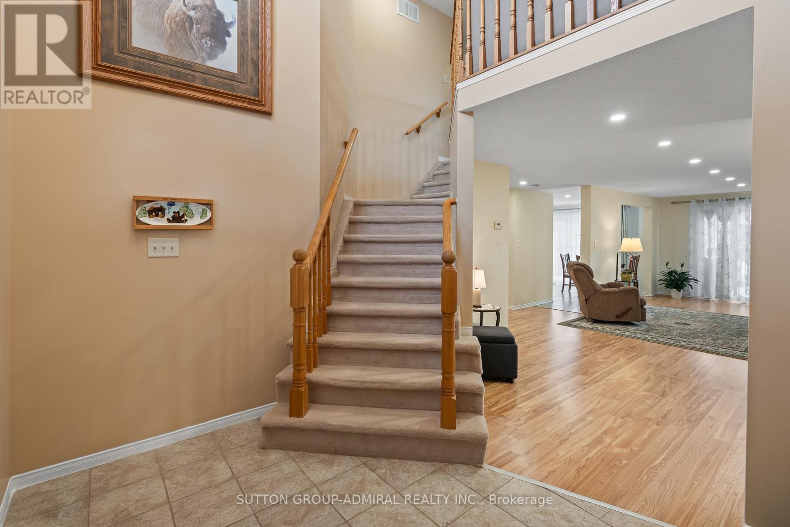 213 Tunbridge Road, Barrie, Ontario  L4M 6R6 - Photo 8 - S13062360