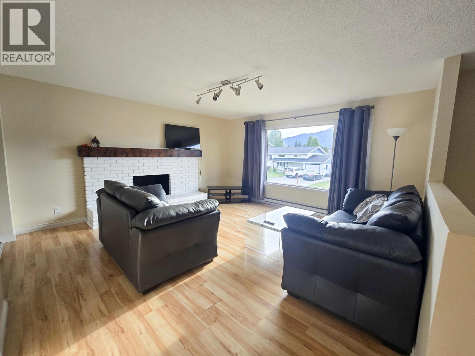 99 Charles Street, Kitimat, British Columbia  V8C 2J4 - Photo 5 - R3116345