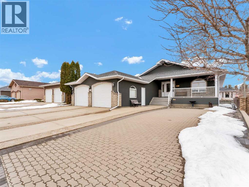 254 Park Meadows Drive SE, Medicine Hat, Alberta  T1B 4C4 - Photo 1 - A2290982