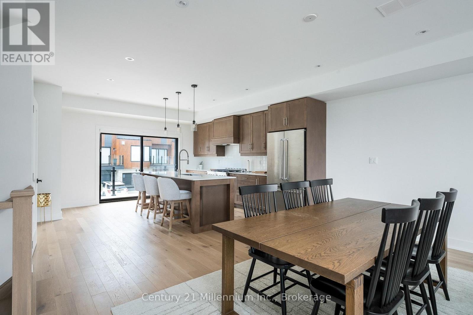 # 2 - 117 Sladden Court, Blue Mountains, Ontario  N0H 2P0 - Photo 10 - X13062894