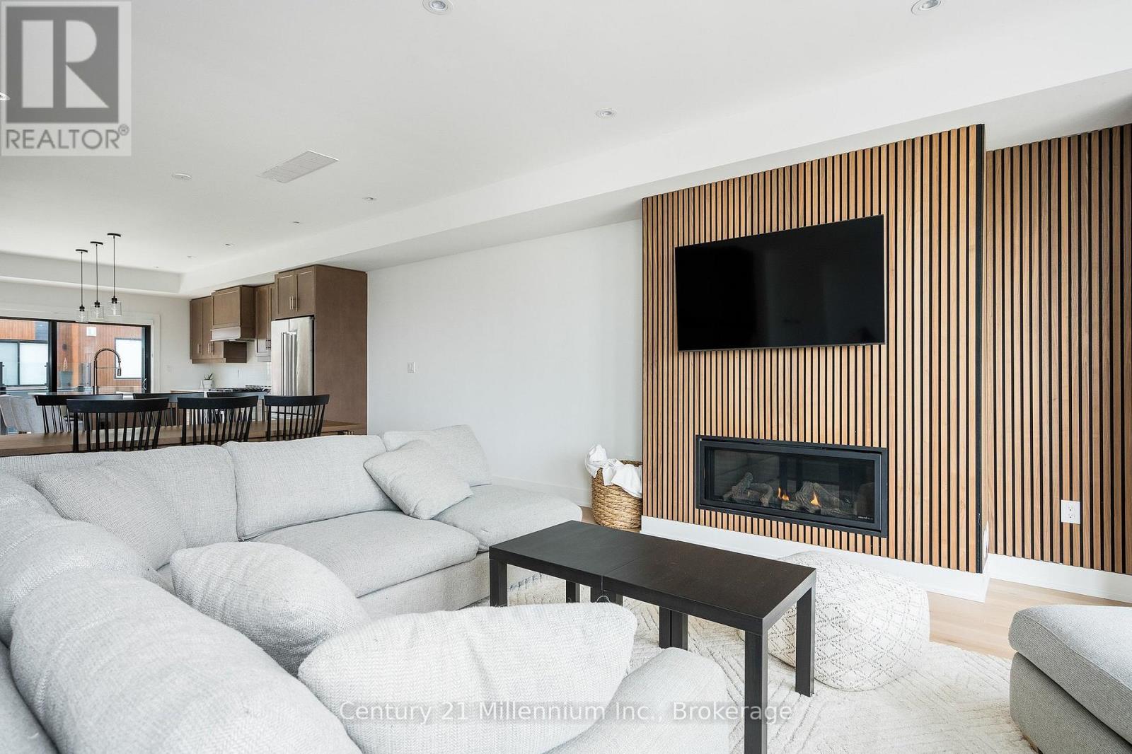 # 2 - 117 Sladden Court, Blue Mountains, Ontario  N0H 2P0 - Photo 15 - X13062894