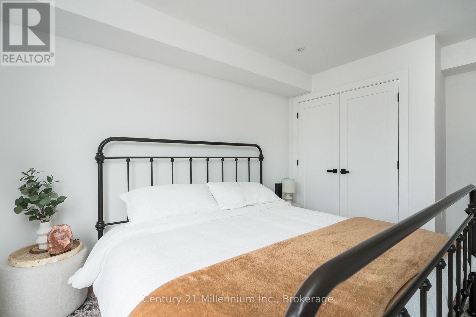 # 2 - 117 Sladden Court, Blue Mountains, Ontario  N0H 2P0 - Photo 25 - X13062894