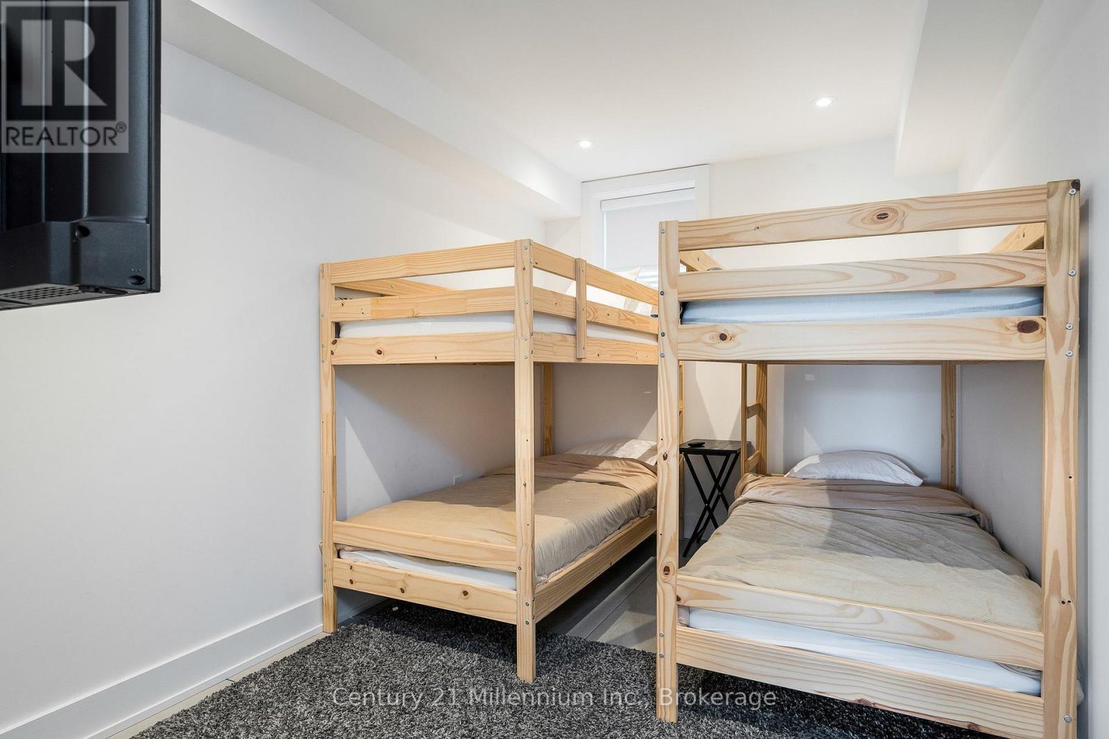 # 2 - 117 Sladden Court, Blue Mountains, Ontario  N0H 2P0 - Photo 27 - X13062894