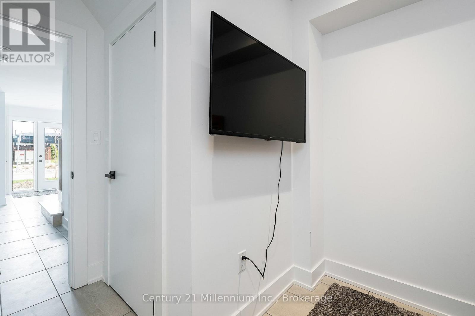 # 2 - 117 Sladden Court, Blue Mountains, Ontario  N0H 2P0 - Photo 28 - X13062894