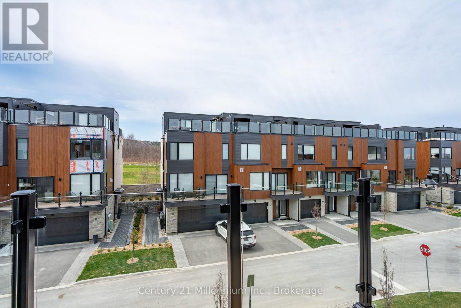 # 2 - 117 Sladden Court, Blue Mountains, Ontario  N0H 2P0 - Photo 41 - X13062894