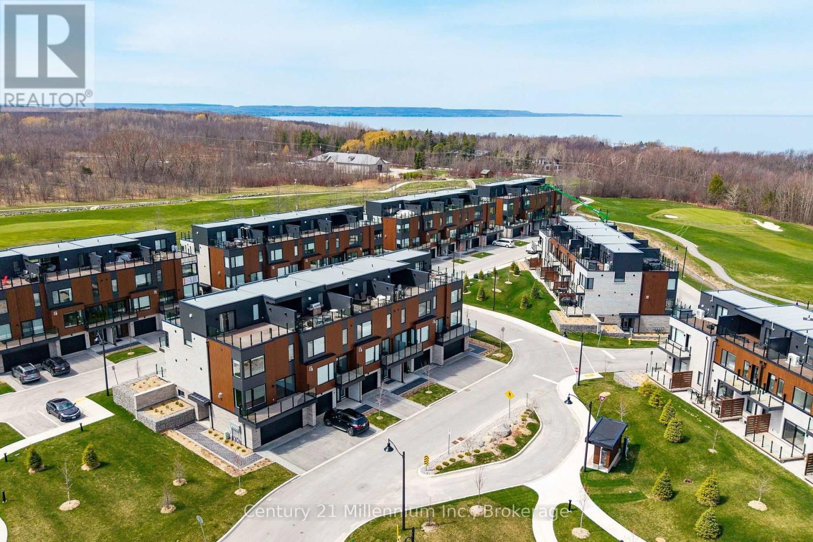 # 2 - 117 Sladden Court, Blue Mountains, Ontario  N0H 2P0 - Photo 45 - X13062894