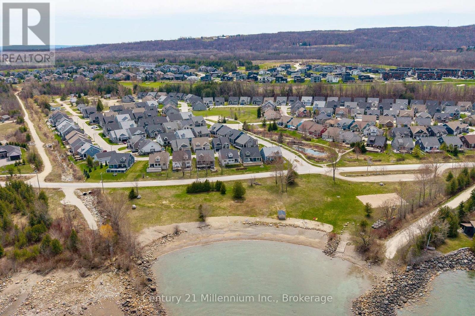 # 2 - 117 Sladden Court, Blue Mountains, Ontario  N0H 2P0 - Photo 48 - X13062894