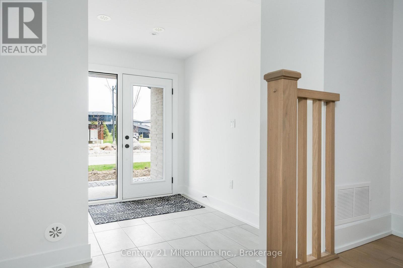 # 2 - 117 Sladden Court, Blue Mountains, Ontario  N0H 2P0 - Photo 5 - X13062894