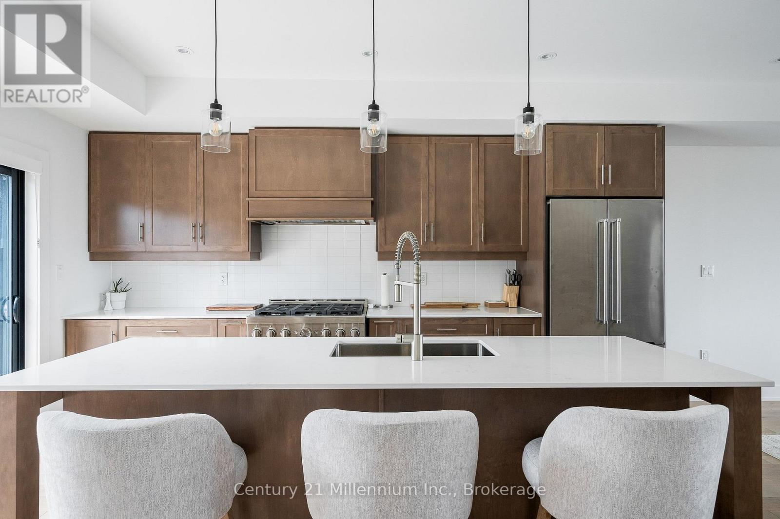 # 2 - 117 Sladden Court, Blue Mountains, Ontario  N0H 2P0 - Photo 9 - X13062894