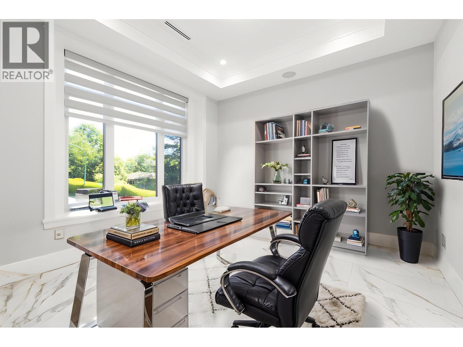 8007 Bradley Avenue, Burnaby, British Columbia  V5J 3T9 - Photo 5 - R3117414