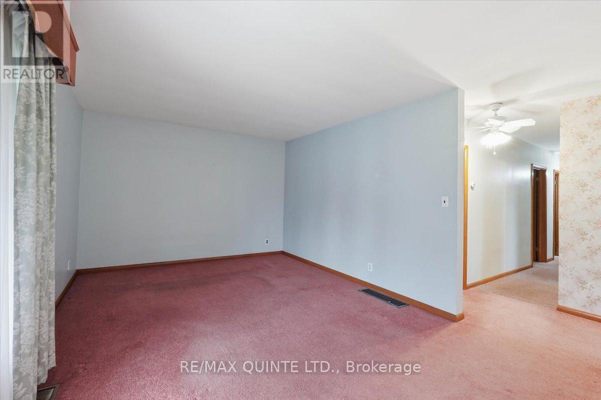 436 Victoria Avenue, Belleville, Ontario  K0K 3E0 - Photo 3 - X13062810