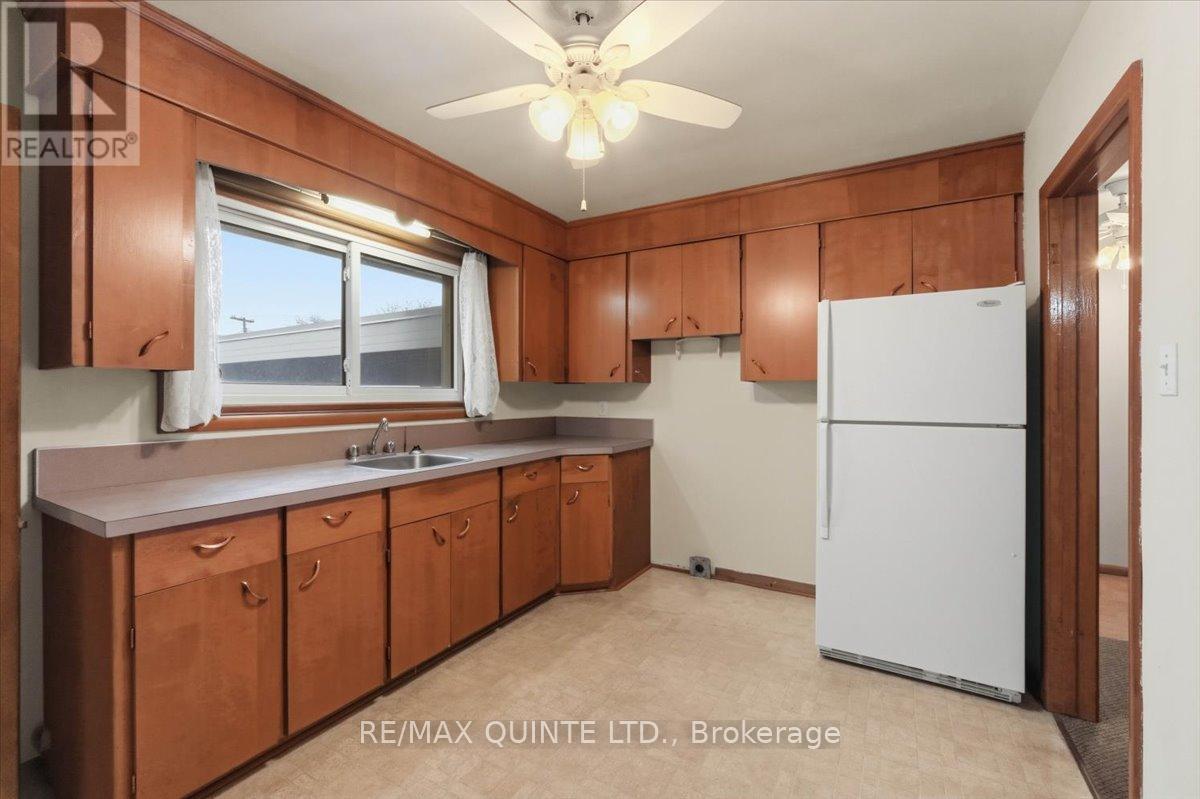 436 Victoria Avenue, Belleville, Ontario  K0K 3E0 - Photo 8 - X13062810