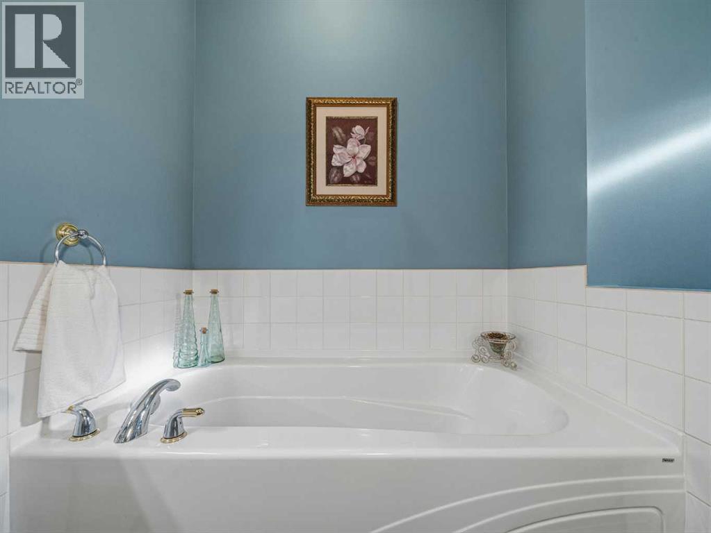 84 Sierra Morena Landing SW, Calgary, Alberta  T3H 4K3 - Photo 18 - A2291279