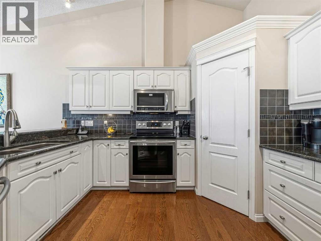 84 Sierra Morena Landing SW, Calgary, Alberta  T3H 4K3 - Photo 5 - A2291279