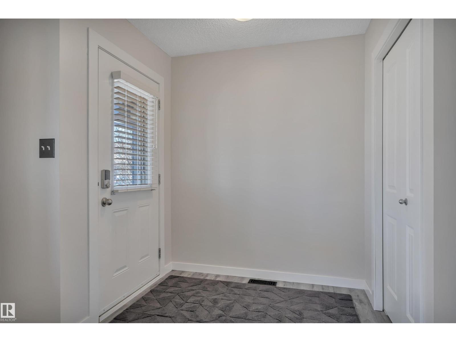 2329 29a Av Nw, Edmonton, Alberta  T6T 2B1 - Photo 5 - E4484835