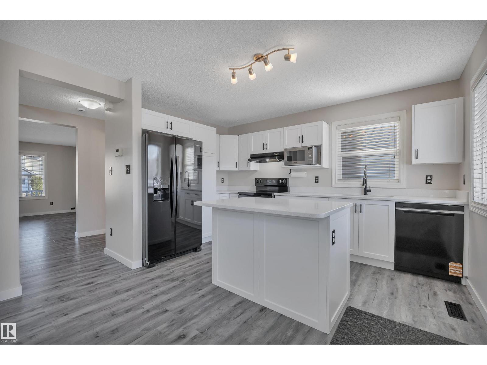 2329 29a Av Nw, Edmonton, Alberta  T6T 2B1 - Photo 9 - E4484835