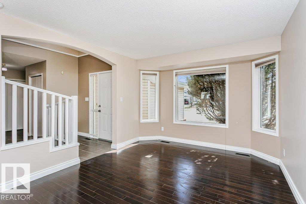 15827 133 St Nw, Edmonton, Alberta  T6V 1E5 - Photo 3 - E4484844