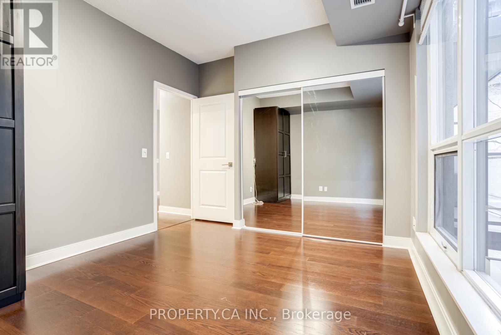402 - 1 Scott Street, Toronto, Ontario  M5E 1A1 - Photo 9 - C13062812