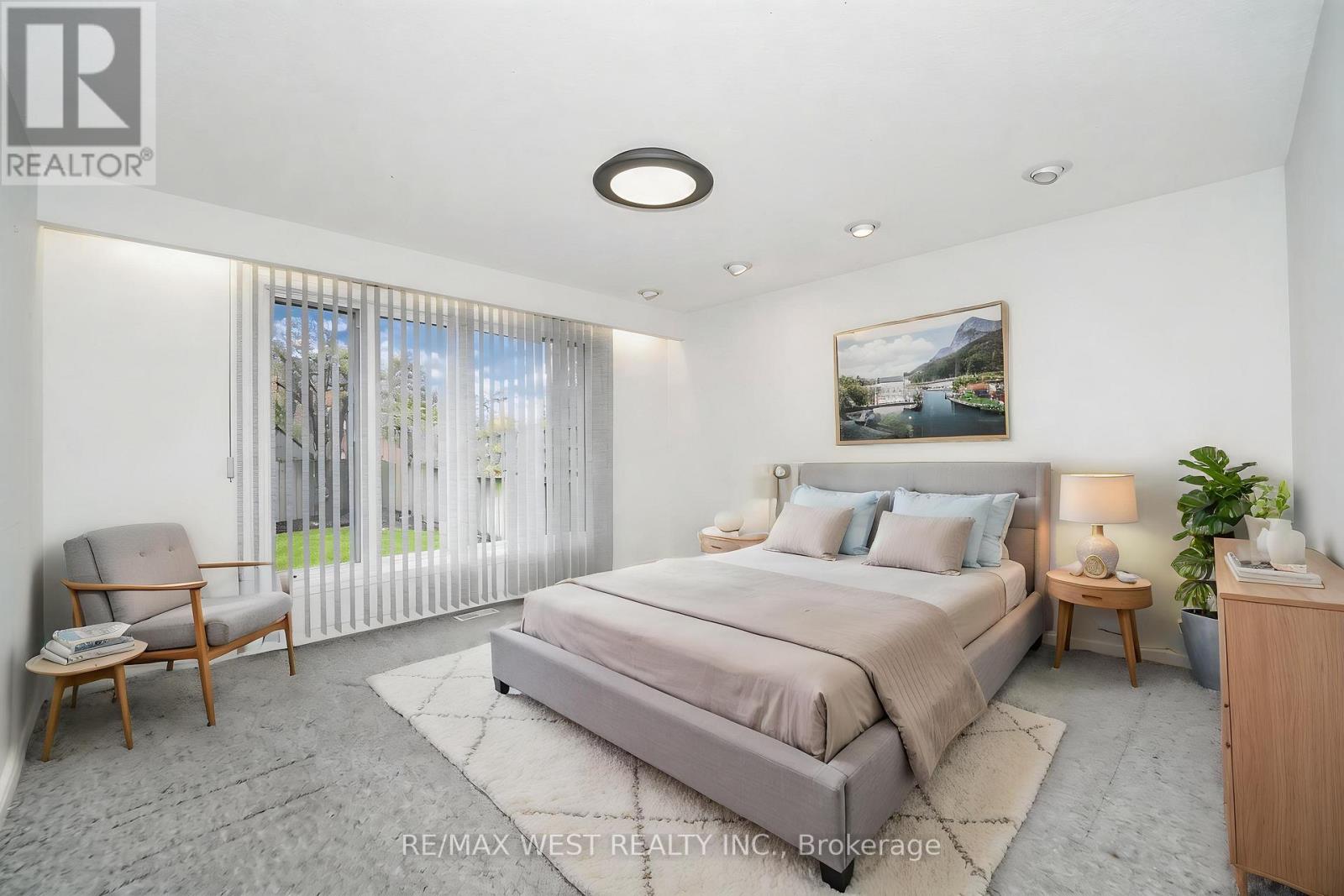 51 Bannatyne Drive, Toronto, Ontario  M2L 2P2 - Photo 11 - C13062828