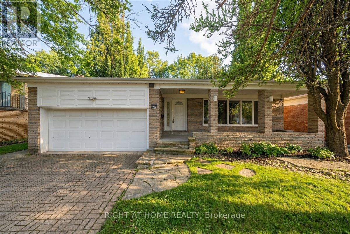 23 CHRISTINE CRESCENT, Toronto, Ontario