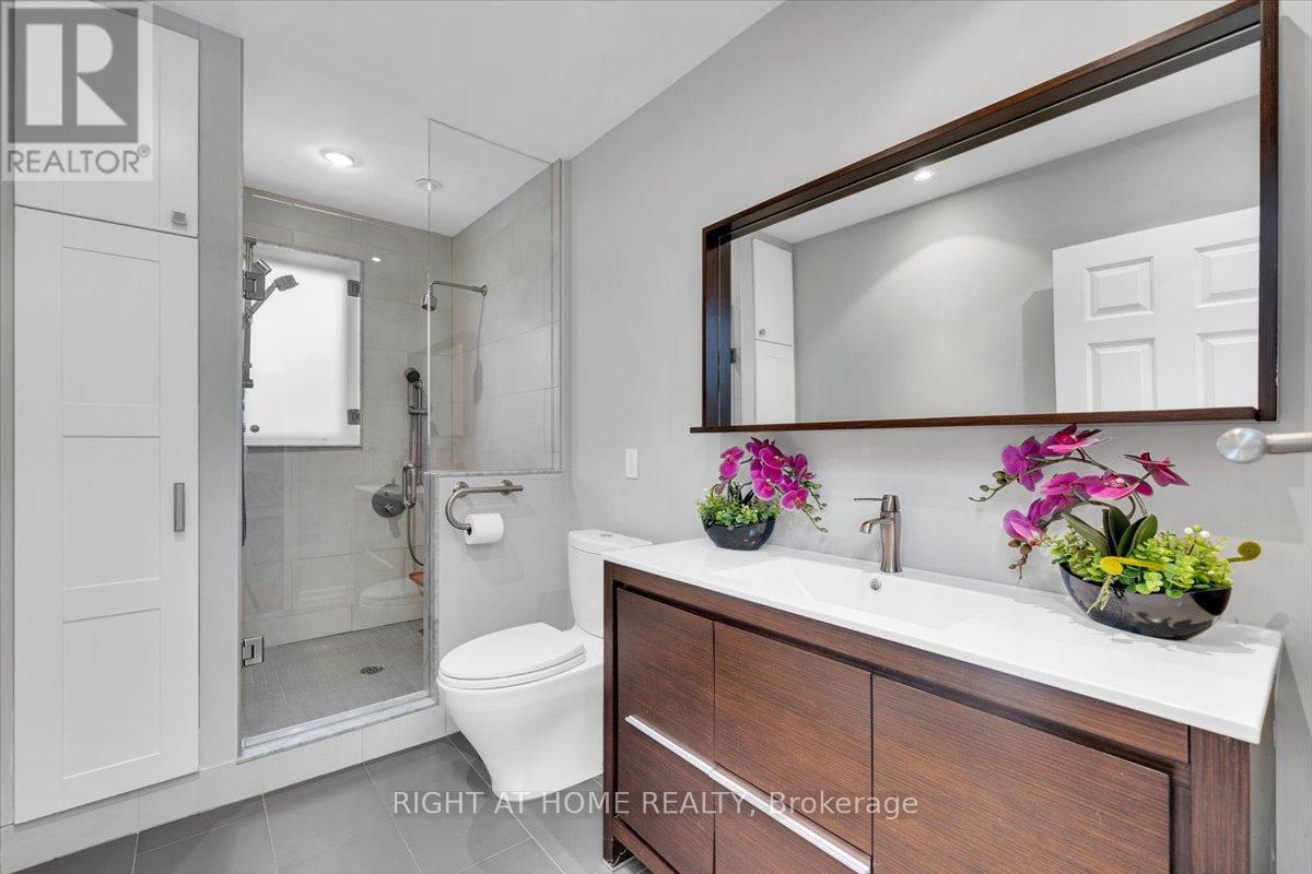 23 Christine Crescent, Toronto, Ontario  M2R 1A4 - Photo 16 - C13062844