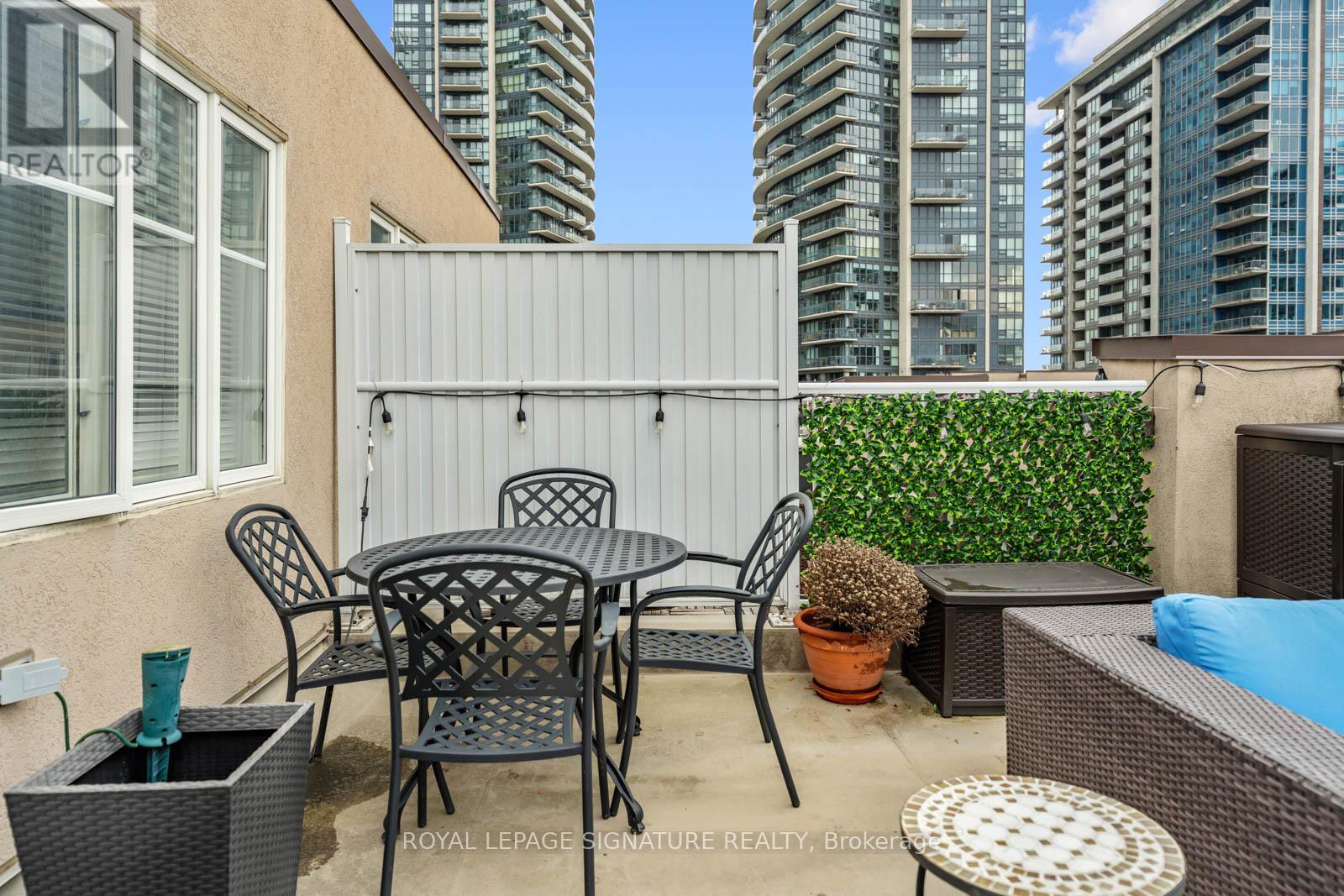 223 - 26 Western Battery Road, Toronto, Ontario  M6K 3N9 - Photo 18 - C13062978