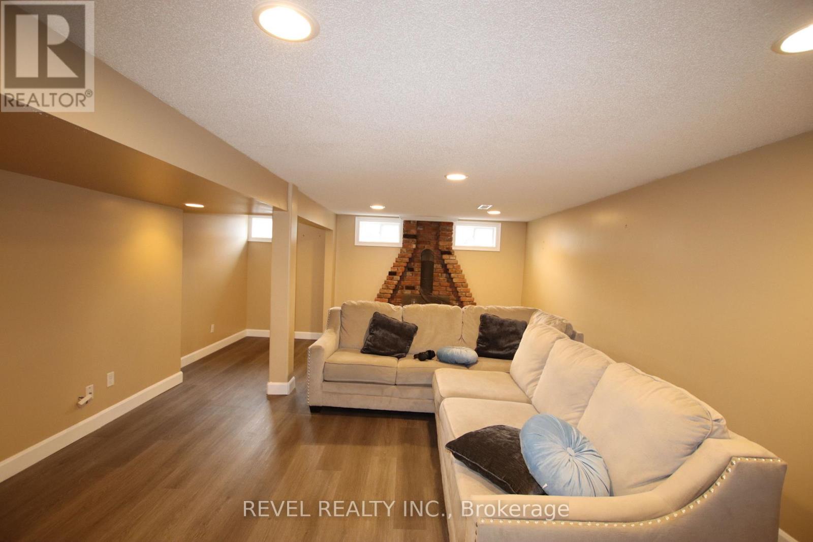 469 Maine Street, Oshawa, Ontario  L1L 1A1 - Photo 23 - E13062954