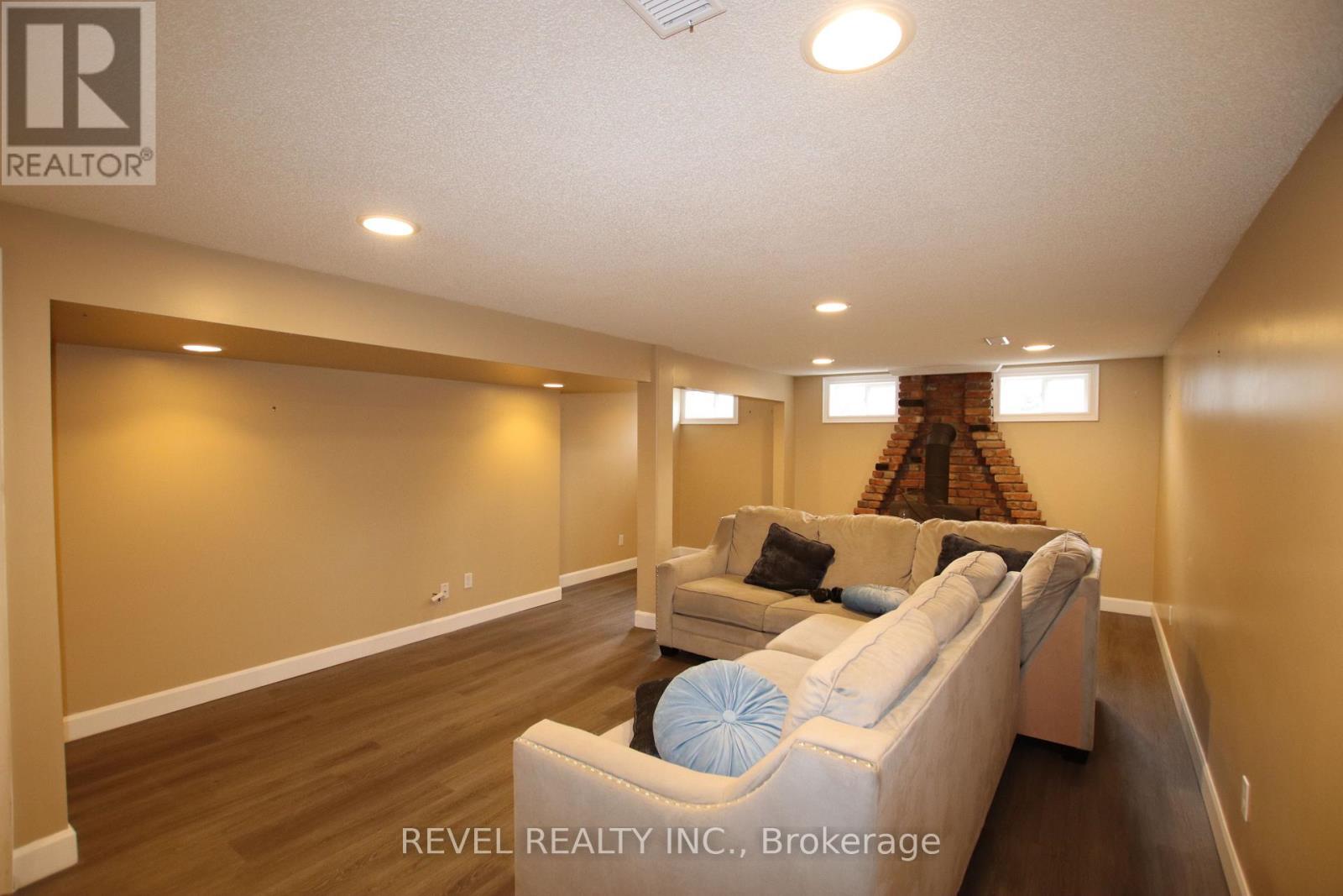 469 Maine Street, Oshawa, Ontario  L1L 1A1 - Photo 24 - E13062954