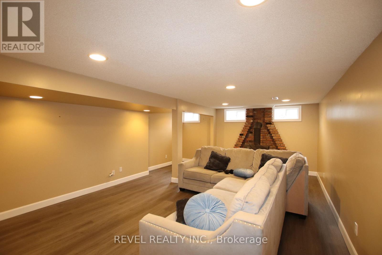 469 Maine Street, Oshawa, Ontario  L1L 1A1 - Photo 25 - E13062954