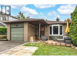 69A FOX RUN, Barrie, Ontario