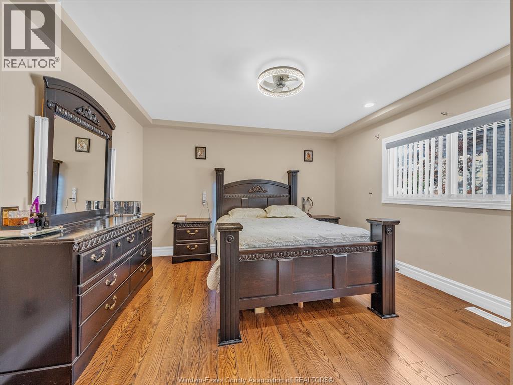 2848 Southridge, Windsor, Ontario  N8W 5N2 - Photo 28 - 26009672